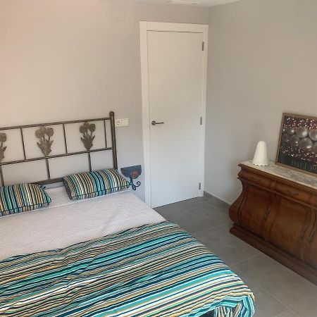 Campanar Room With Private Bathroom Valencia Exterior foto