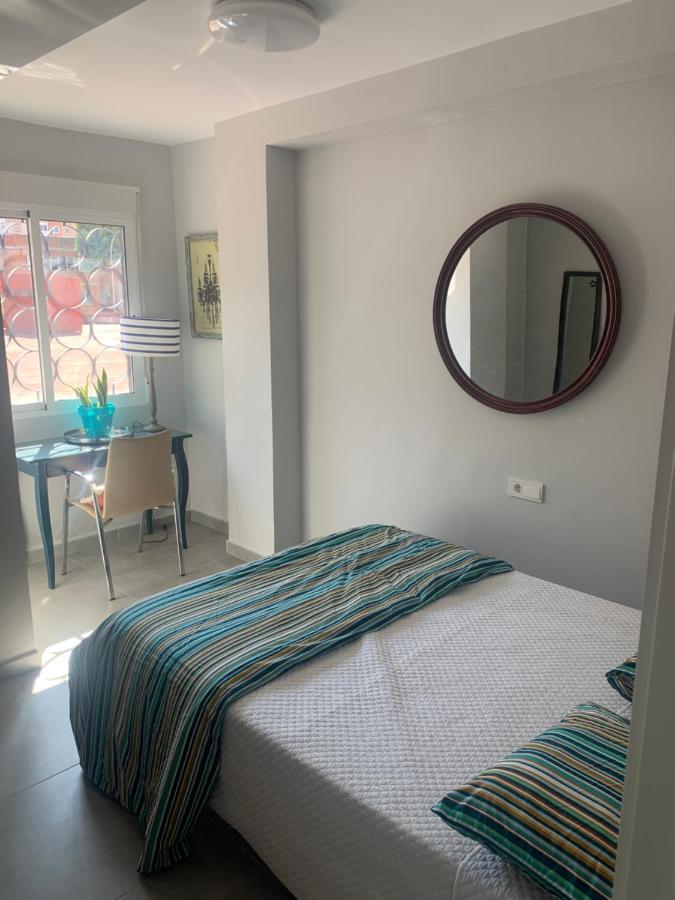 Campanar Room With Private Bathroom Valencia Exterior foto